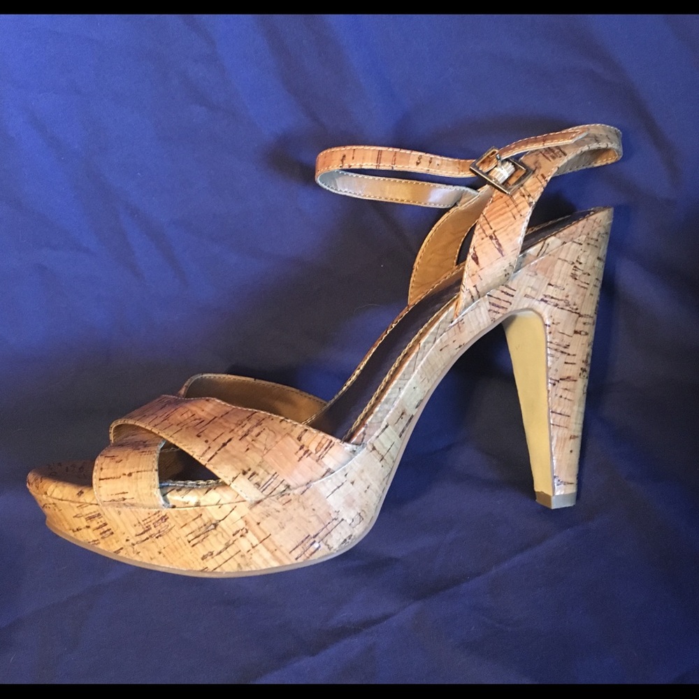 Gianni Bini cork heels